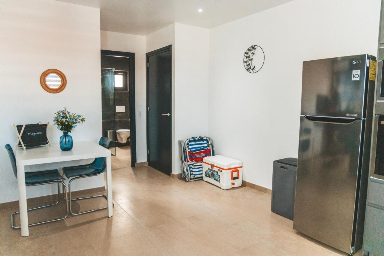 Gray Door Apartments - Adults Only Palm Beach Esterno foto