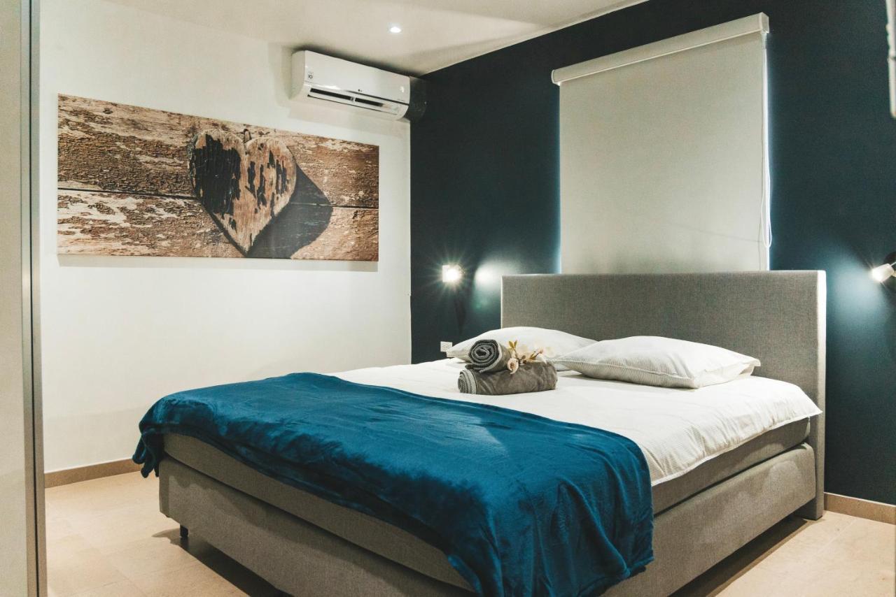 Gray Door Apartments - Adults Only Palm Beach Esterno foto