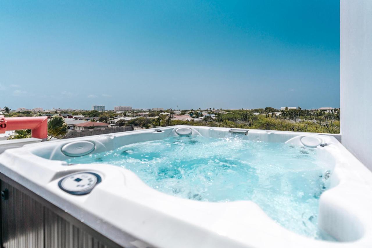 Gray Door Apartments - Adults Only Palm Beach Esterno foto