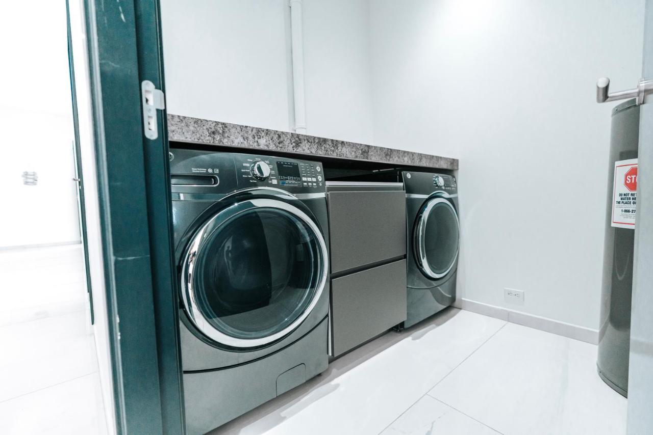 Gray Door Apartments - Adults Only Palm Beach Esterno foto